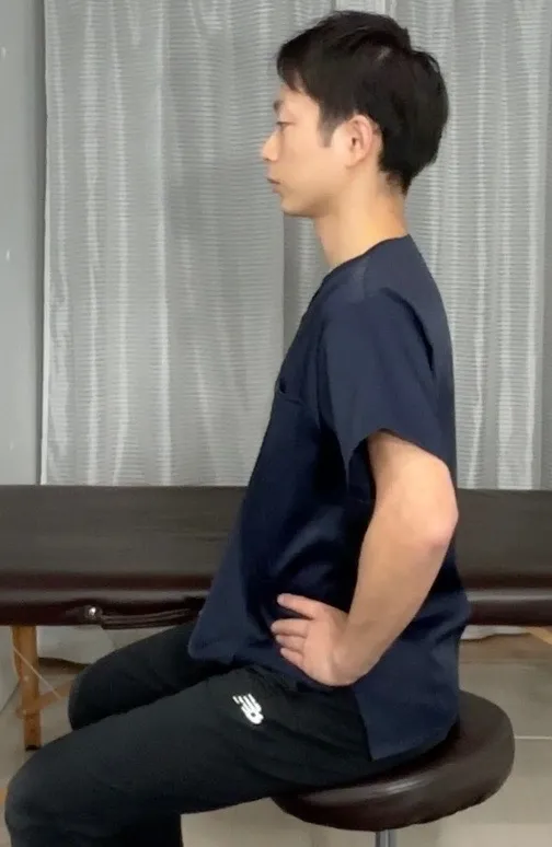 整体で反り腰や腰痛を抱えるデスクワーク世代が白楽で改善を目指すポイント